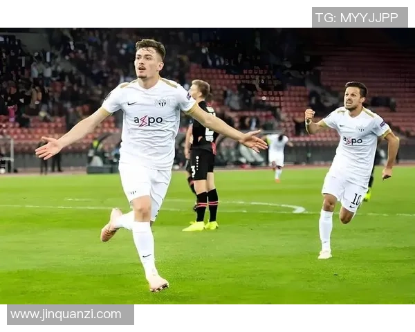 足球明星如何轻松突破防线掌握爆分技巧的秘密分享